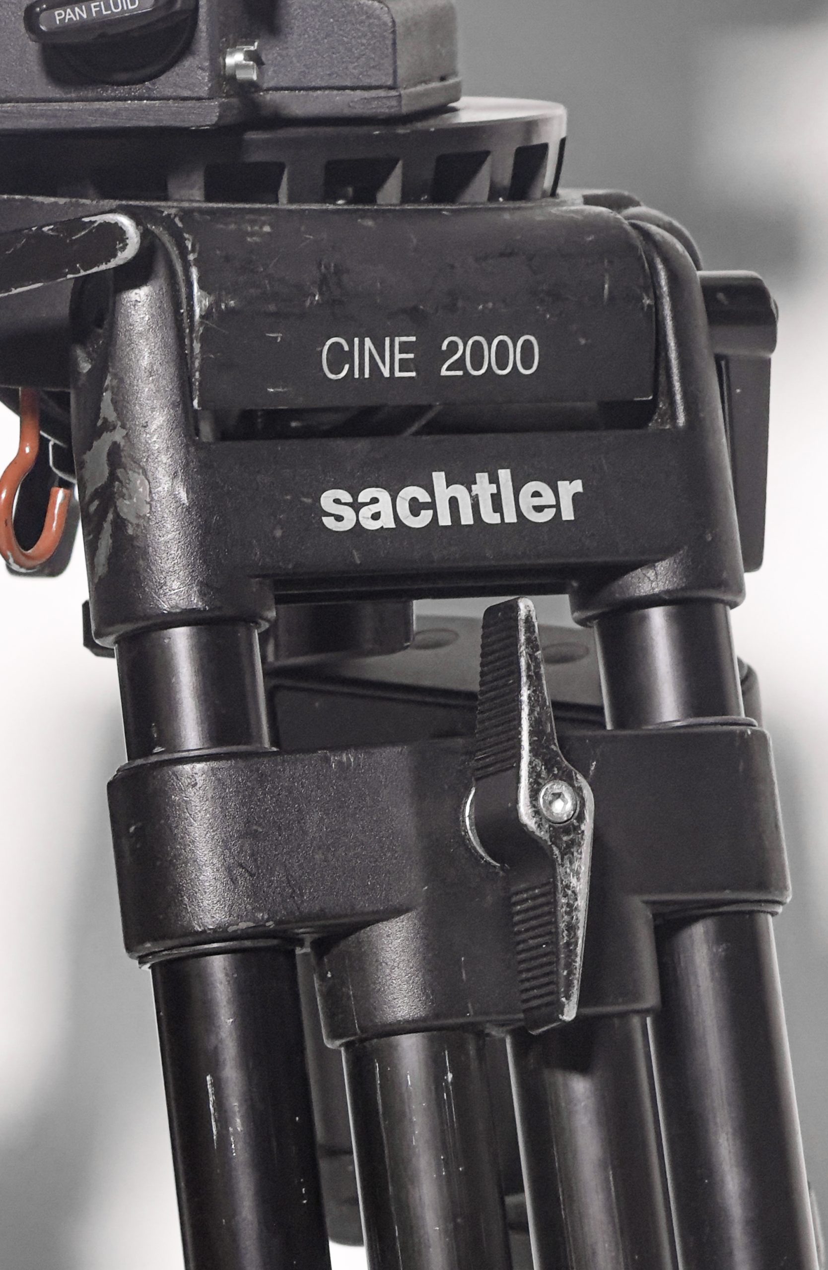Sachtler Cine 2000
